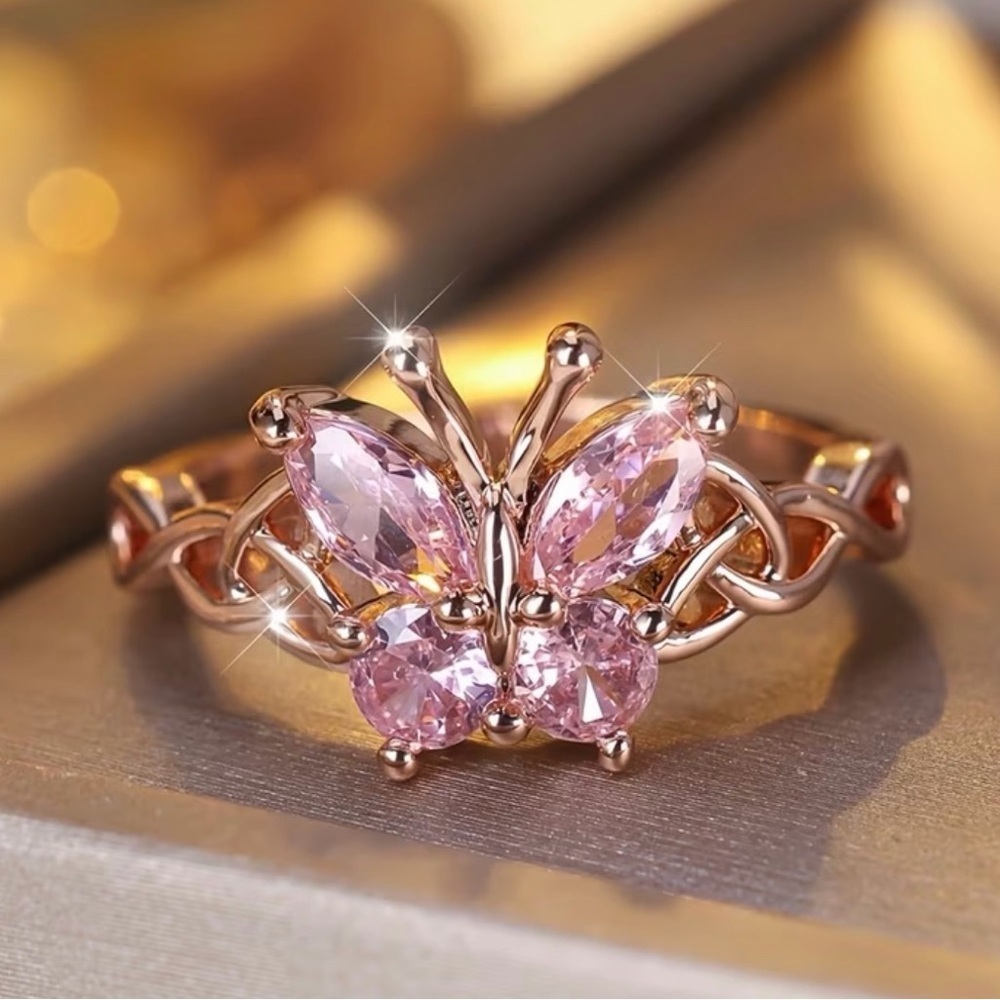 Pink Crystal Butterfly Ring. - Picture 4 of 6